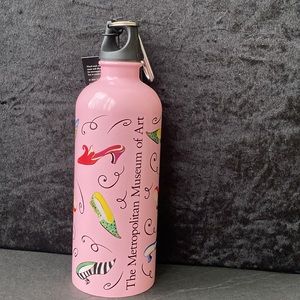 New MMA Metropolitan Museum of Art Pink Shoes Water Bottle
